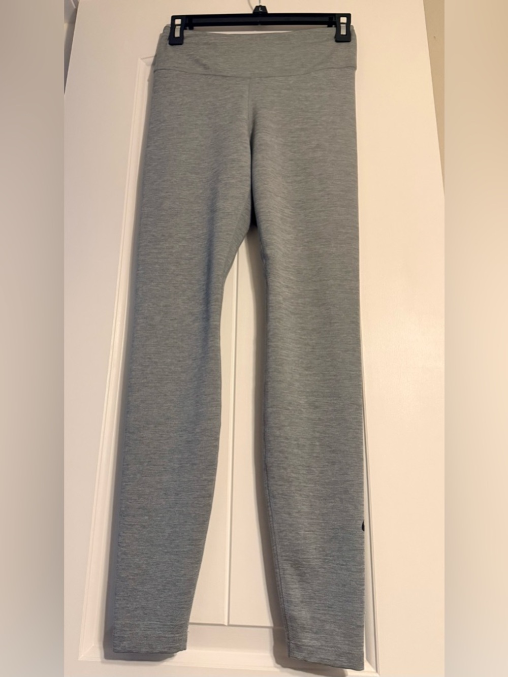 Nike Dri-Fit Light Gray Skinny Leggings Size S